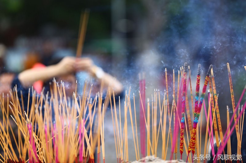 探索中国佛教寺院的文化魅力:一场心灵之旅